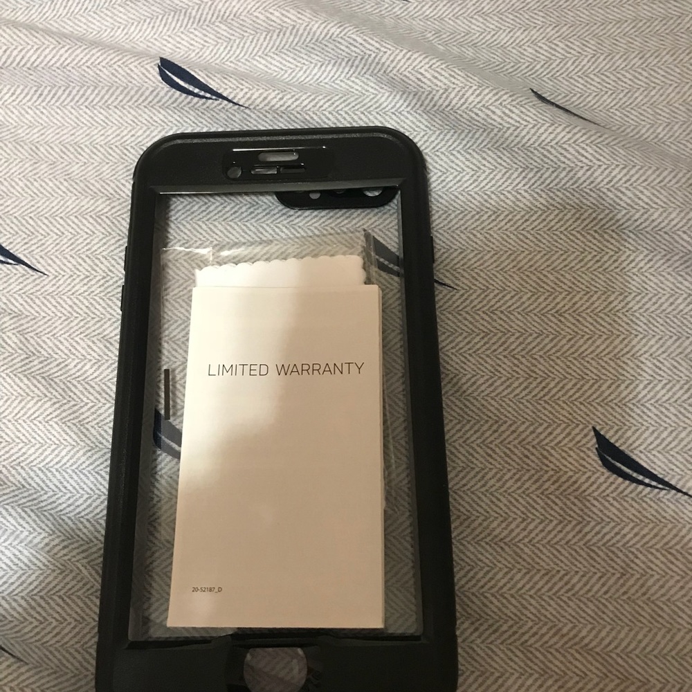 iPhone 7/8 plus lifeproof case